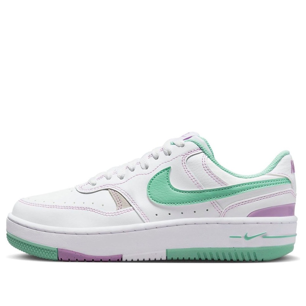 Nike Women's Gamma Force White Emerald Rise sneakers. Size 6